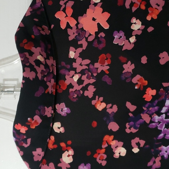 Ladies button down shirt - Picture 8 of 10